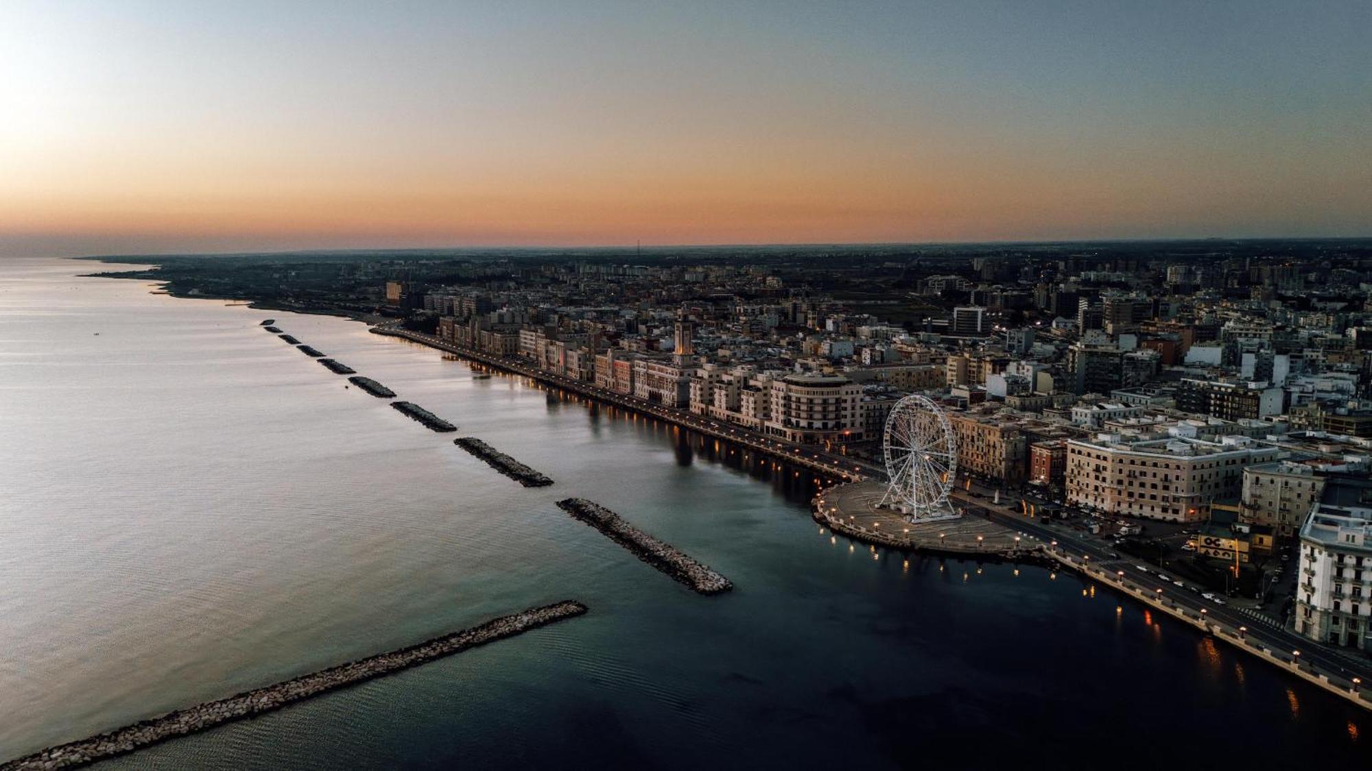 Una Finestra Sul Mare Бари Экстерьер фото